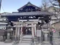 被官稲荷神社の鳥居