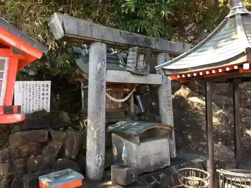 霞神社の末社