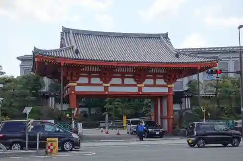 金剛寺の山門