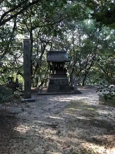 宇夫階神社の末社