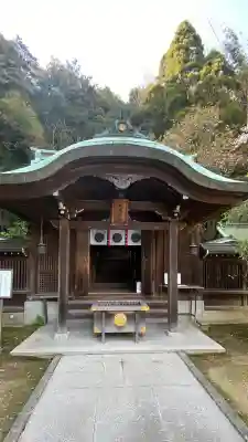 大連神社の{uncategorized: "未分類", other: "その他", undefined: "問題あり", building: "その他建物", grave: "お墓", sacred_gate: "鳥居", guardian: "狛犬", statue: "像", buddha: "仏像", history: "歴史", nature: "自然", garden: "庭園", animal: "動物", pagoda: "塔", temizu: "手水舎", mountain_gate: "山門・神門", sanctuary: "本殿・本堂", subordinate: "末社・摂社", art: "芸術", scenery: "景色", jizo: "地蔵", ema: "絵馬", goshuin: "御朱印", omikuji: "おみくじ", items: "授与品その他", amulet: "お守り", goshuincho: "御朱印帳", eats: "食事", festival: "お祭り", votive_dance: "神楽", shichigosan: "七五三参", wedding: "結婚式", experience: "体験その他", initially: "初詣", around: "周辺", anti_infection: "感染症対策"}