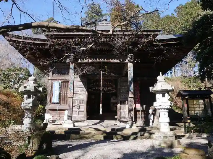 岩之上堂の本殿・本堂