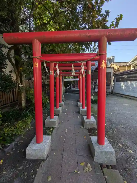 元宿堰稲荷神社(東京都)