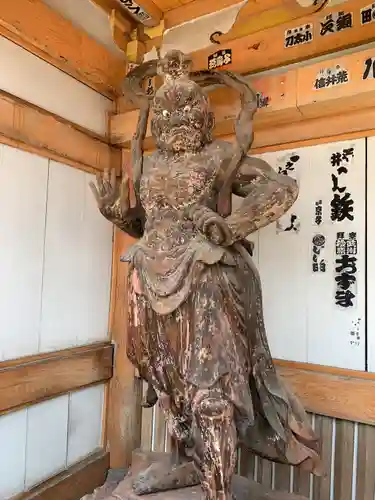 総持寺の像