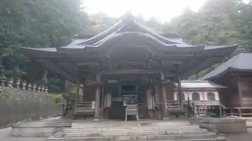 甘南美寺の本殿