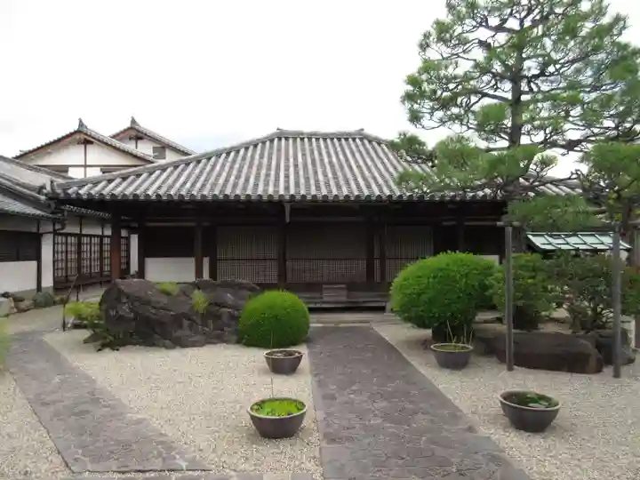 十輪院の本殿・本堂