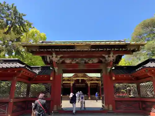 根津神社の山門・神門