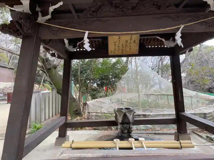 諏訪神社・諏訪山稲荷神社の手水舎