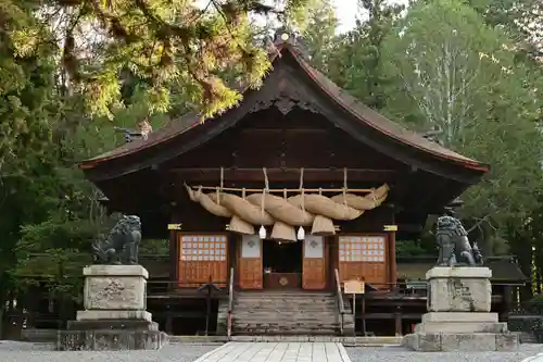 諏訪大社下社秋宮(長野県)