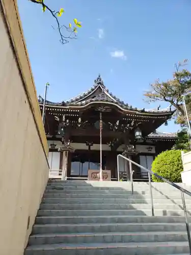 燈明寺の本殿・本堂