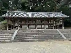 往馬坐伊古麻都比古神社の建物その他