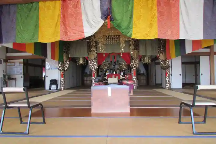 万寿寺の本殿・本堂