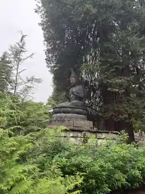 茂林寺の{uncategorized: "未分類", other: "その他", undefined: "問題あり", building: "その他建物", grave: "お墓", sacred_gate: "鳥居", guardian: "狛犬", statue: "像", buddha: "仏像", history: "歴史", nature: "自然", garden: "庭園", animal: "動物", pagoda: "塔", temizu: "手水舎", mountain_gate: "山門・神門", sanctuary: "本殿・本堂", subordinate: "末社・摂社", art: "芸術", scenery: "景色", jizo: "地蔵", ema: "絵馬", goshuin: "御朱印", omikuji: "おみくじ", items: "授与品その他", amulet: "お守り", goshuincho: "御朱印帳", eats: "食事", festival: "お祭り", votive_dance: "神楽", shichigosan: "七五三参", wedding: "結婚式", experience: "体験その他", initially: "初詣", around: "周辺", anti_infection: "感染症対策"}