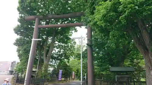 月寒神社の鳥居