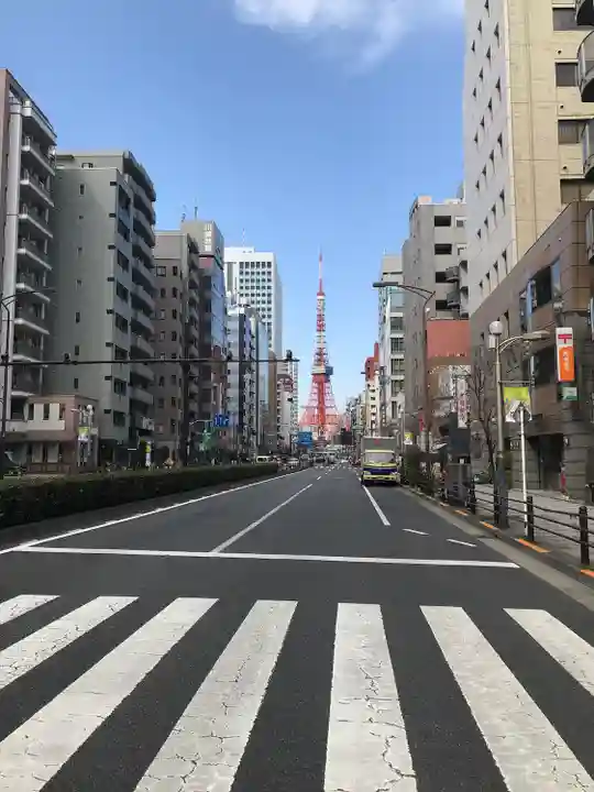 三田春日神社の周辺