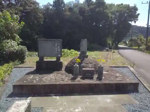 箕輪山満行院霊巖寺(埼玉県)