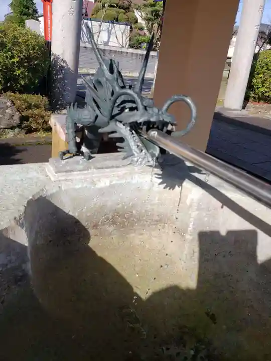 總社 和田八幡宮の手水舎