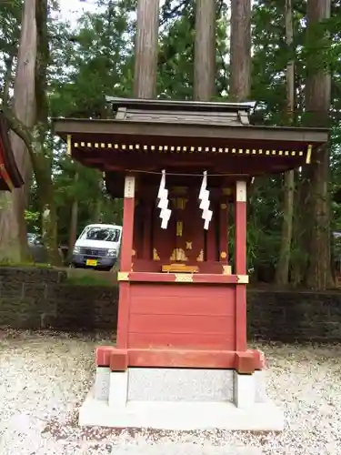 北口本宮冨士浅間神社の末社・摂社