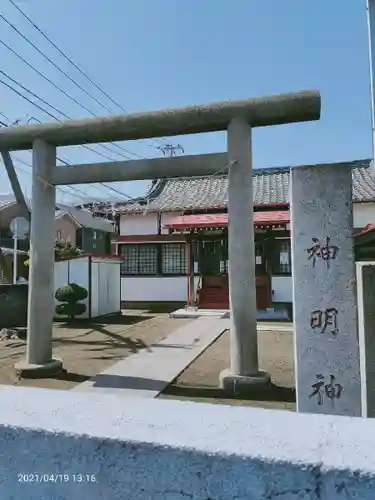 神明神社の鳥居