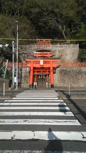 立石稲荷大明神の鳥居