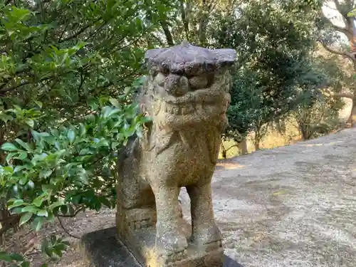 金刀比羅神社の狛犬