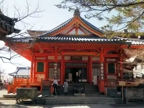 中山寺の本殿・本堂