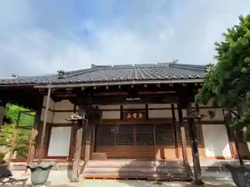 善証寺の本殿・本堂
