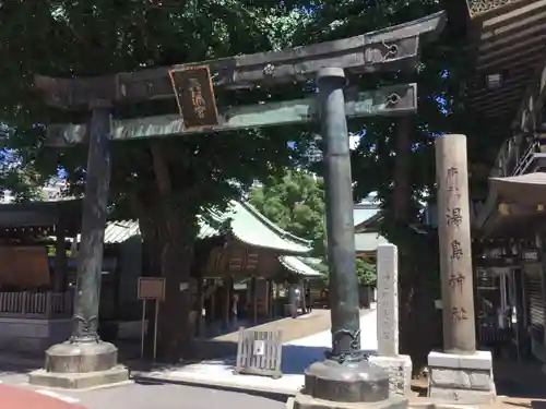湯島天満宮の鳥居