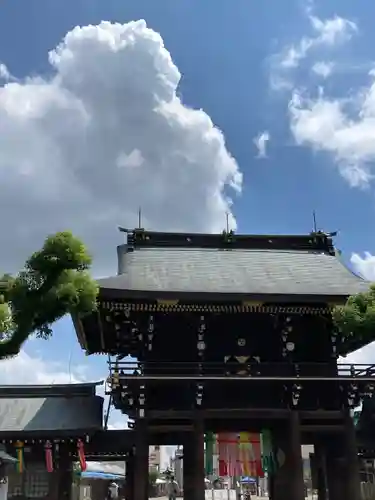 真清田神社の山門・神門