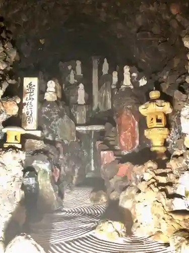 洞窟観音・徳明園・山徳記念館(群馬県)