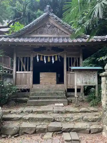 若宮八幡宮の本殿