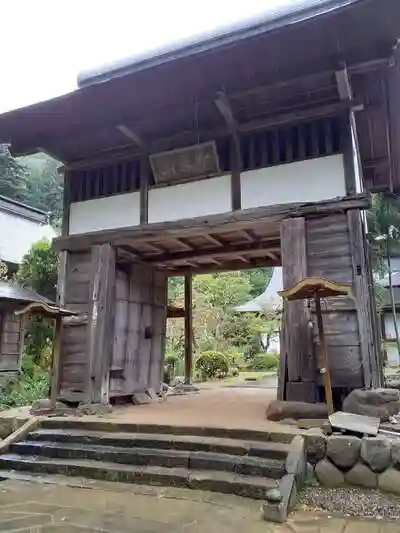 萬松寺の山門