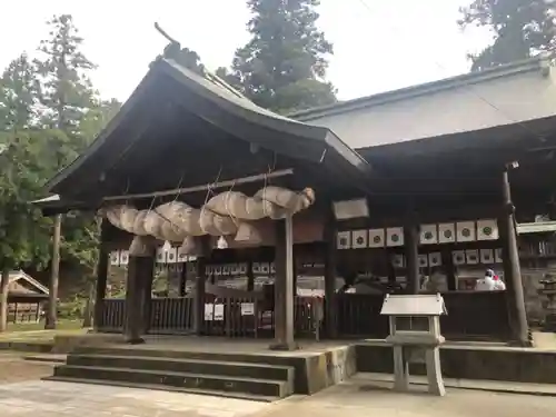 揖夜神社の本殿