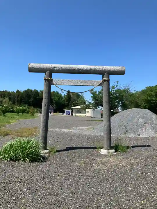 船玉神社の{uncategorized: "未分類", other: "その他", undefined: "問題あり", building: "その他建物", grave: "お墓", sacred_gate: "鳥居", guardian: "狛犬", statue: "像", buddha: "仏像", history: "歴史", nature: "自然", garden: "庭園", animal: "動物", pagoda: "塔", temizu: "手水舎", mountain_gate: "山門・神門", sanctuary: "本殿・本堂", subordinate: "末社・摂社", art: "芸術", scenery: "景色", jizo: "地蔵", ema: "絵馬", goshuin: "御朱印", omikuji: "おみくじ", items: "授与品その他", amulet: "お守り", goshuincho: "御朱印帳", eats: "食事", festival: "お祭り", votive_dance: "神楽", shichigosan: "七五三参", wedding: "結婚式", experience: "体験その他", initially: "初詣", around: "周辺", anti_infection: "感染症対策"}
