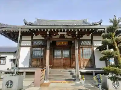 常福寺の本殿・本堂