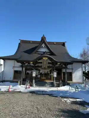 出雲大社新十津川分院の{uncategorized: "未分類", other: "その他", undefined: "問題あり", building: "その他建物", grave: "お墓", sacred_gate: "鳥居", guardian: "狛犬", statue: "像", buddha: "仏像", history: "歴史", nature: "自然", garden: "庭園", animal: "動物", pagoda: "塔", temizu: "手水舎", mountain_gate: "山門・神門", sanctuary: "本殿・本堂", subordinate: "末社・摂社", art: "芸術", scenery: "景色", jizo: "地蔵", ema: "絵馬", goshuin: "御朱印", omikuji: "おみくじ", items: "授与品その他", amulet: "お守り", goshuincho: "御朱印帳", eats: "食事", festival: "お祭り", votive_dance: "神楽", shichigosan: "七五三参", wedding: "結婚式", experience: "体験その他", initially: "初詣", around: "周辺", anti_infection: "感染症対策"}
