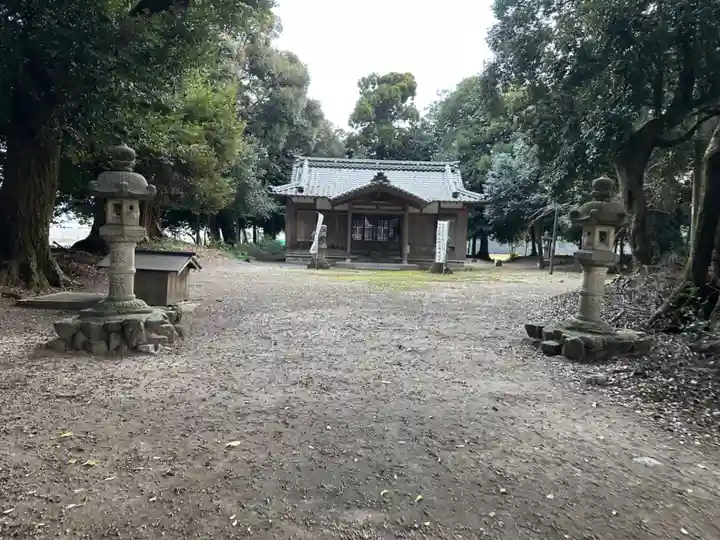 川神社の本殿・本堂