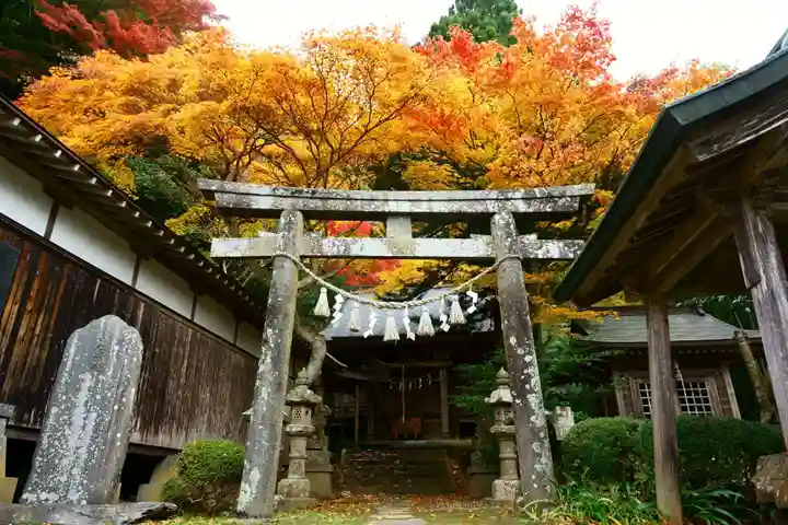 零羊崎神社の末社・摂社