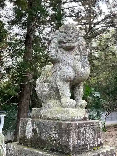 水原八幡宮の狛犬