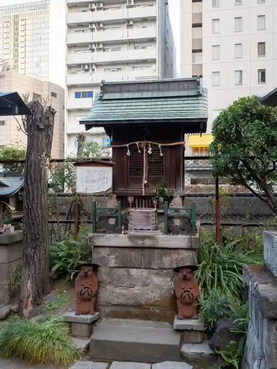 柳森神社の{uncategorized: "未分類", other: "その他", undefined: "問題あり", building: "その他建物", grave: "お墓", sacred_gate: "鳥居", guardian: "狛犬", statue: "像", buddha: "仏像", history: "歴史", nature: "自然", garden: "庭園", animal: "動物", pagoda: "塔", temizu: "手水舎", mountain_gate: "山門・神門", sanctuary: "本殿・本堂", subordinate: "末社・摂社", art: "芸術", scenery: "景色", jizo: "地蔵", ema: "絵馬", goshuin: "御朱印", omikuji: "おみくじ", items: "授与品その他", amulet: "お守り", goshuincho: "御朱印帳", eats: "食事", festival: "お祭り", votive_dance: "神楽", shichigosan: "七五三参", wedding: "結婚式", experience: "体験その他", initially: "初詣", around: "周辺", anti_infection: "感染症対策"}