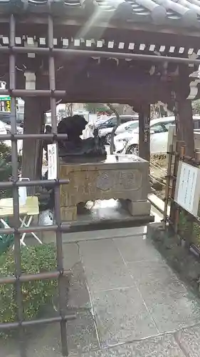 白山神社の手水舎