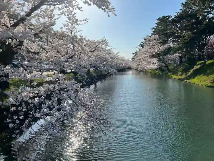 青森縣護國神社の周辺