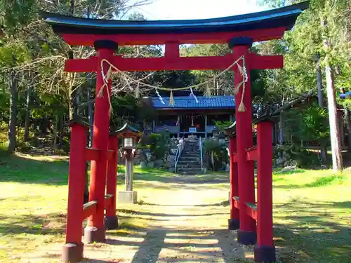 白山神社の鳥居