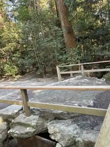 伊勢神宮外宮（豊受大神宮）の{uncategorized: "未分類", other: "その他", undefined: "問題あり", building: "その他建物", grave: "お墓", sacred_gate: "鳥居", guardian: "狛犬", statue: "像", buddha: "仏像", history: "歴史", nature: "自然", garden: "庭園", animal: "動物", pagoda: "塔", temizu: "手水舎", mountain_gate: "山門・神門", sanctuary: "本殿・本堂", subordinate: "末社・摂社", art: "芸術", scenery: "景色", jizo: "地蔵", ema: "絵馬", goshuin: "御朱印", omikuji: "おみくじ", items: "授与品その他", amulet: "お守り", goshuincho: "御朱印帳", eats: "食事", festival: "お祭り", votive_dance: "神楽", shichigosan: "七五三参", wedding: "結婚式", experience: "体験その他", initially: "初詣", around: "周辺", anti_infection: "感染症対策"}