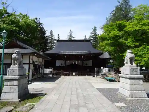 象山神社の本殿・本堂