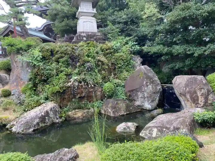 豊川閣 妙厳寺の庭園