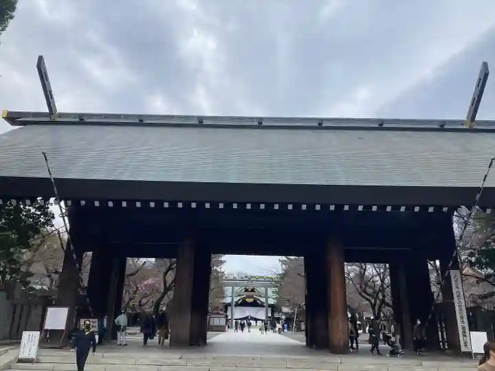 靖國神社の山門・神門
