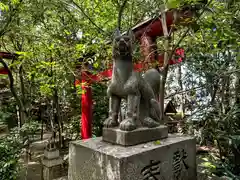 白郷稲荷神社の狛犬