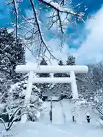 土津神社|こどもと出世の神さまの鳥居