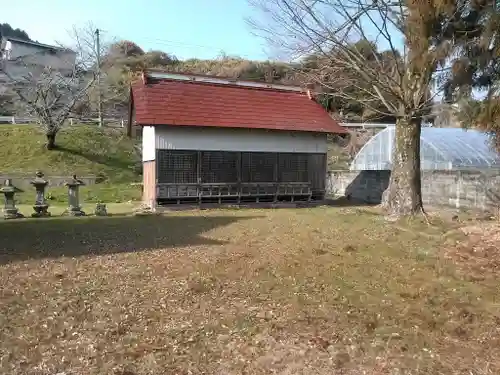 三女神社の本殿